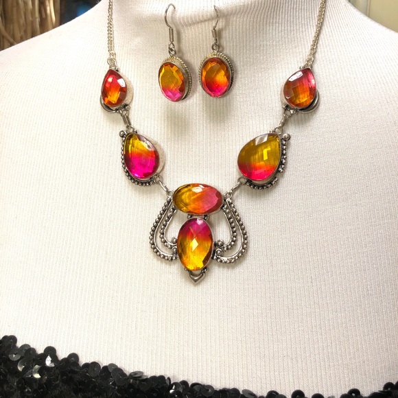 Robin's Nest Jewels Jewelry - SALE! Multi colored quartz necklace